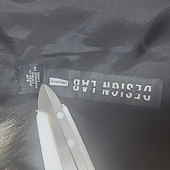 Design Lab Lord & Taylor Faux Fur Vest Size Small Petite - Picture 9 of 11